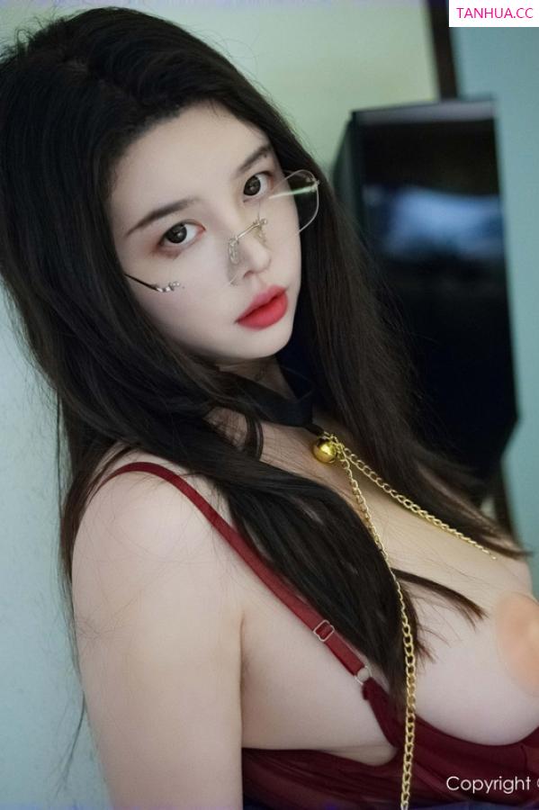   [XiuRen]高清写真图 2024.10.15 No.9287 樱桃小犊子 黑丝美臀第27张图片